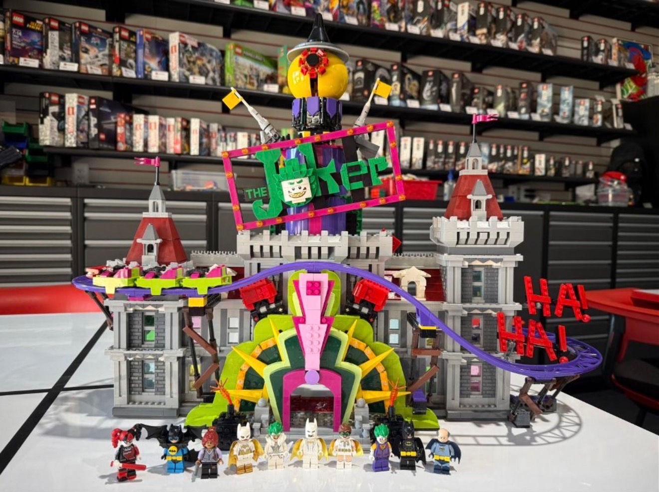 LEGO The Joker Manor Set 70922
